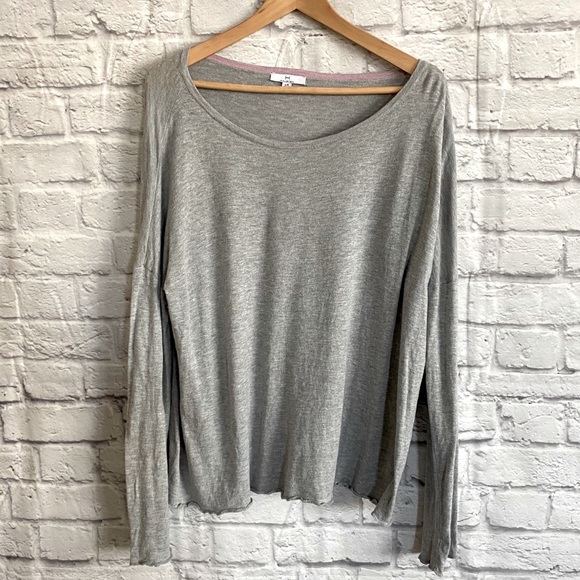 H by HALSTON Gray Long Sleeved Sweater